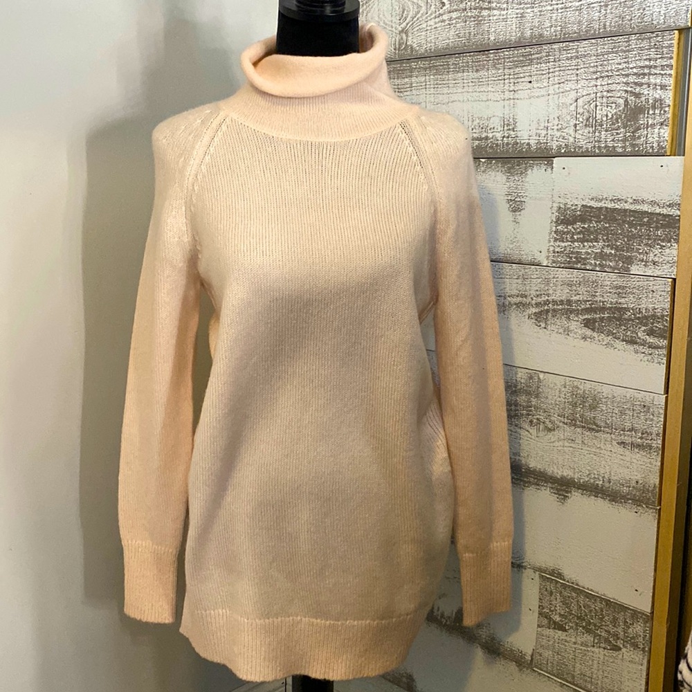 Light pink oversized turtle neck sweater